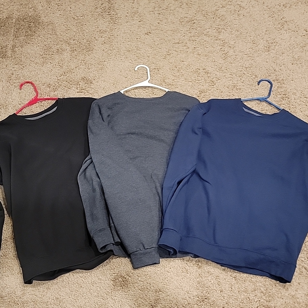 BUNDLE OF 3 like new athletic work basic sweatshirts black, grey, and navy